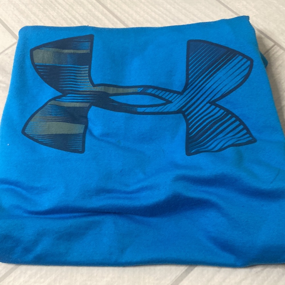Kids under armor shirt